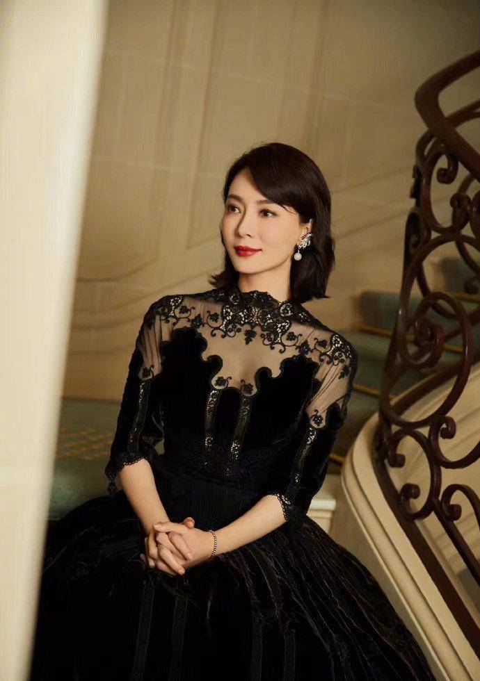 "换脸界"的7位女星:杨紫,景甜不算啥,陈数才是最狠的_闫妮_网友_剧中