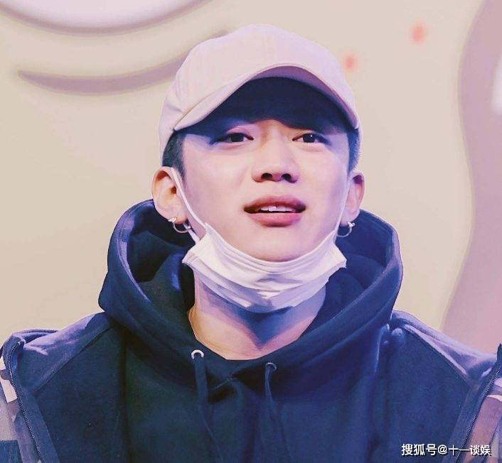 pgone复出宣传新歌,不到24小时账号被封,本人发文道歉求放过_李小璐