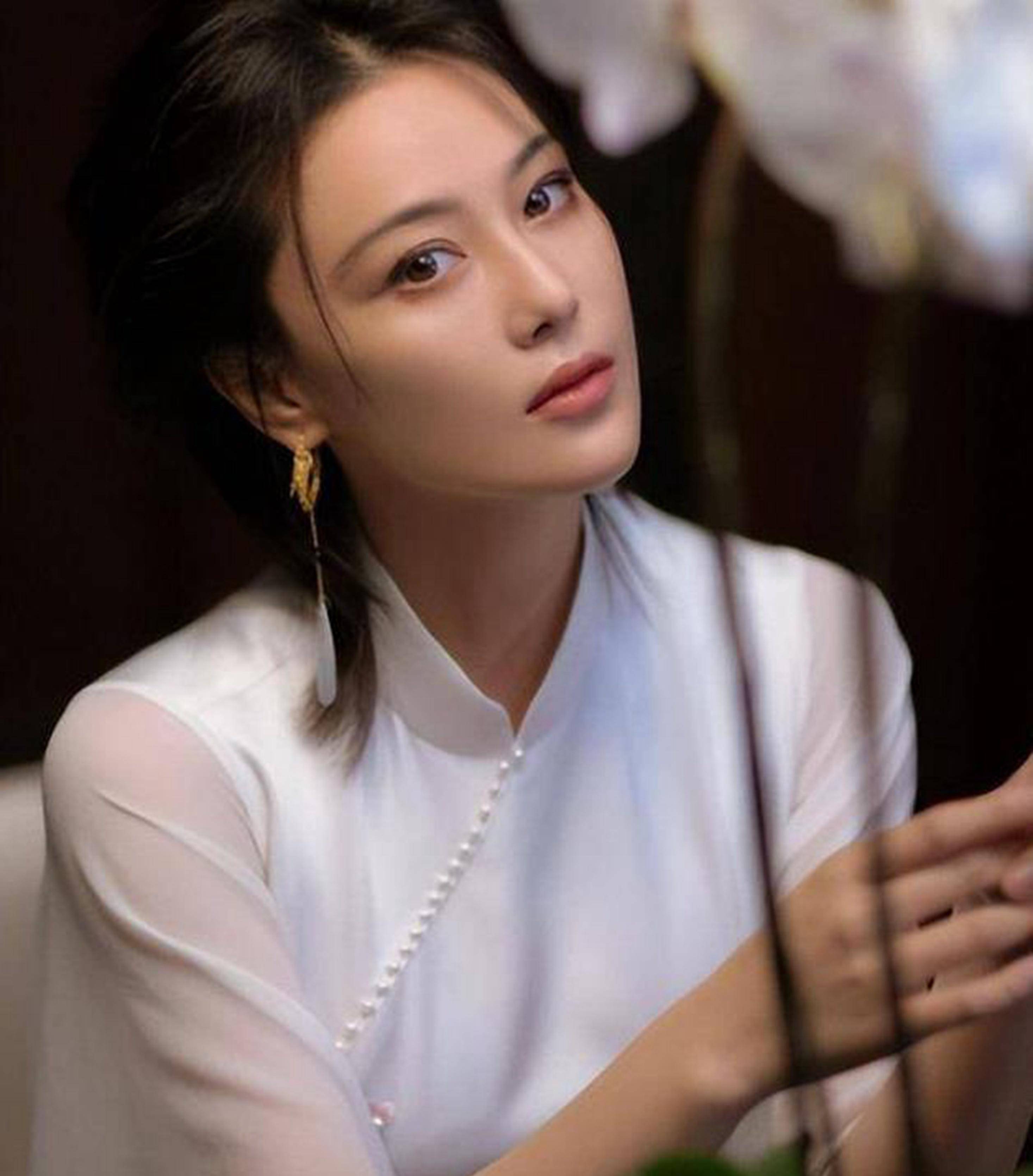 张馨予:一手烂牌打出王炸,婚后的她令多少人羡慕?_婚姻_成功_私生活