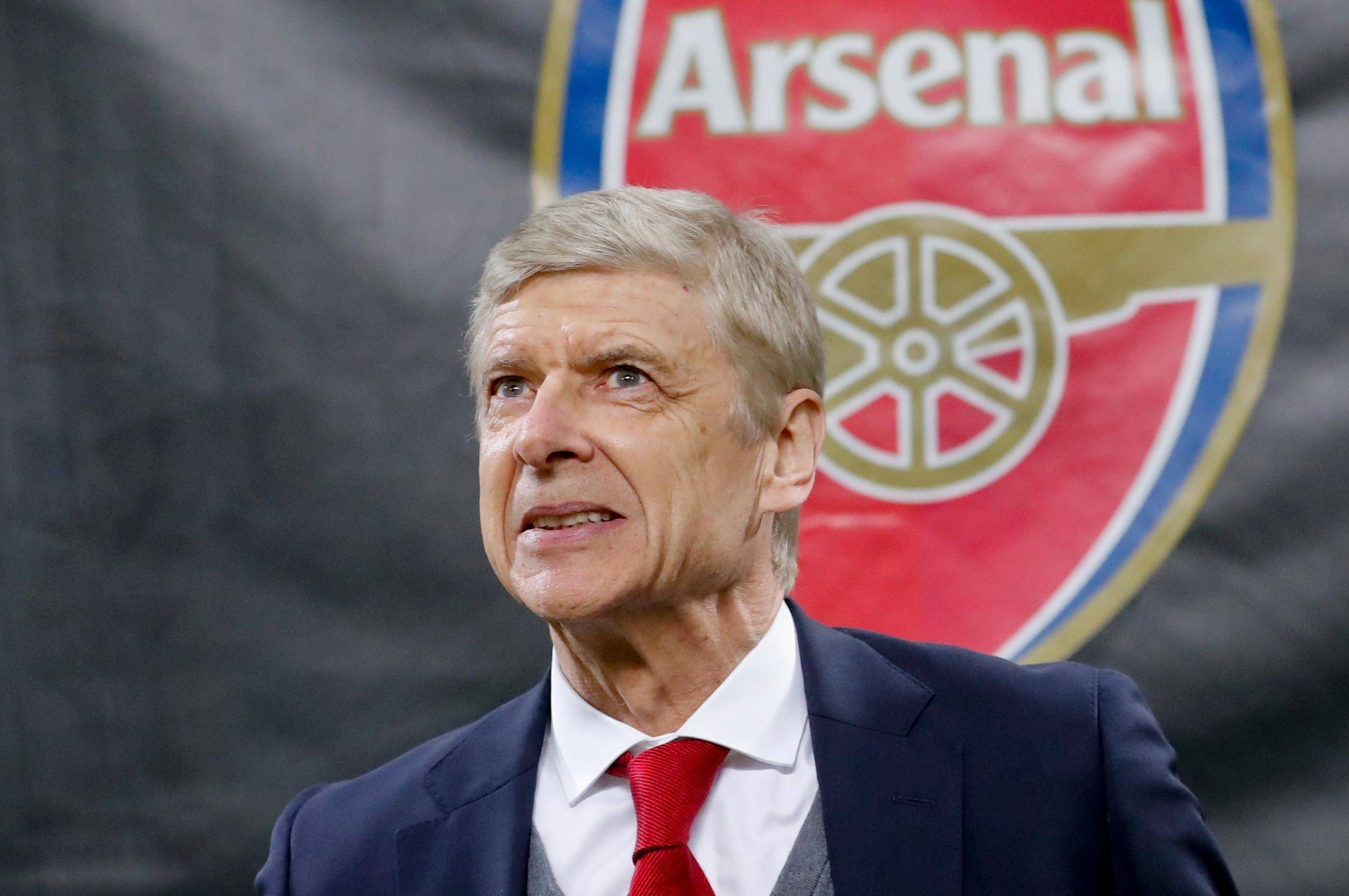 温格:切尔西主帅不懂足球,更衣室读起来像个小丑!