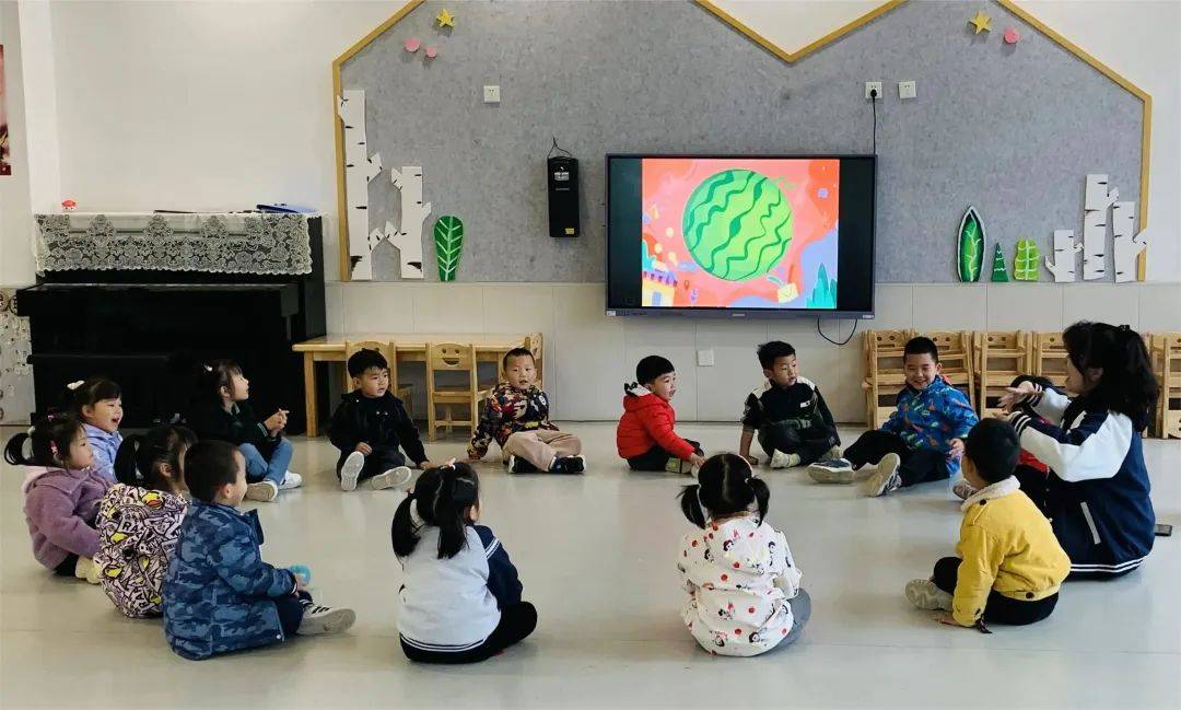 心随“音”动，以“美”育人——西安市新筑新城第二幼儿园艺术领域展示课活动