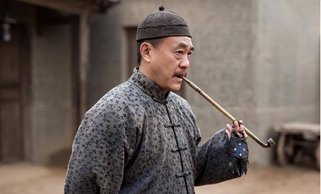 白鹿原剧组太彪悍,张嘉译2千斤面吃到吐,就连央视也为李沁正名_何冰