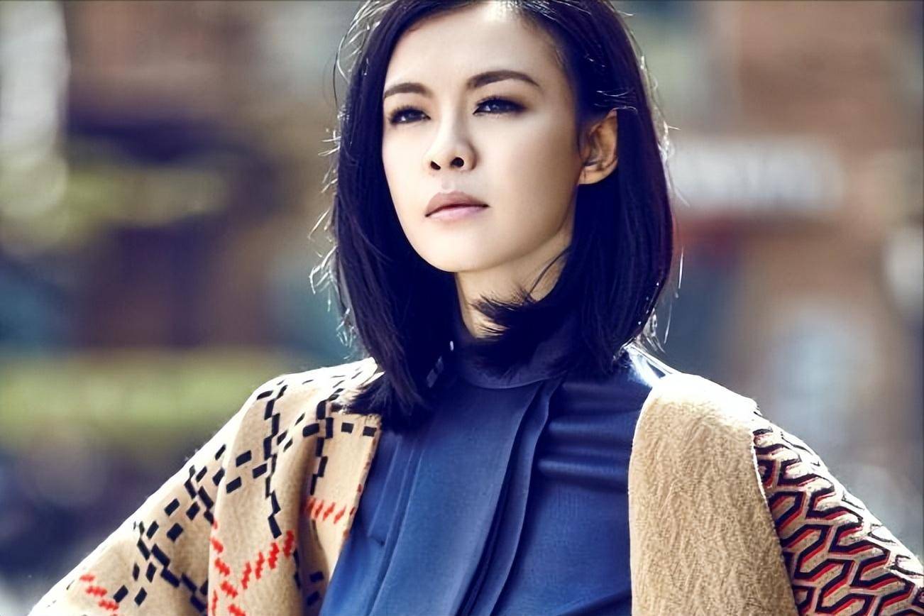 演员李艾,在经他人介绍认识了自己的经纪人张徐宁.