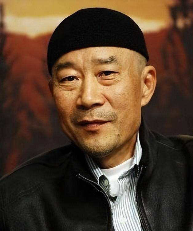 李雪健被指责长期霸占资源,说不清台词了为啥还要演戏?
