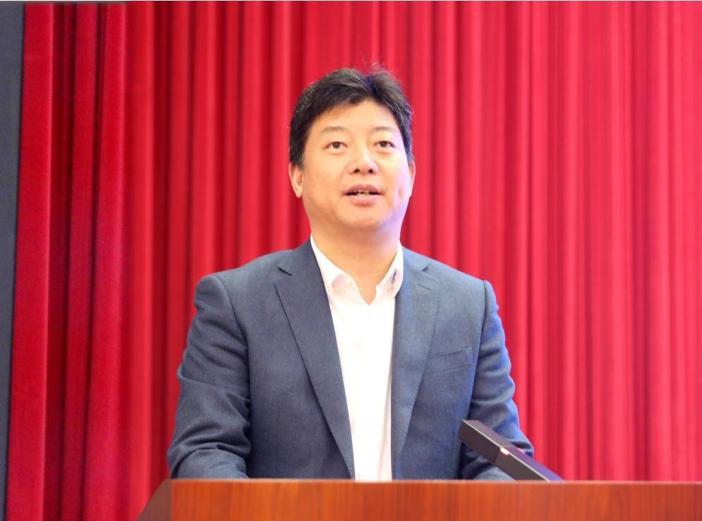 淮安市副市长,市公安局局长赵立宏,副市长邱华康出席活动.