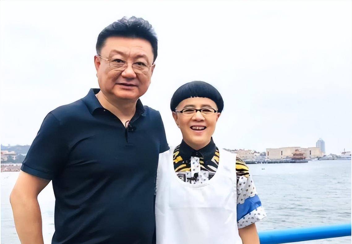 36年后再看电视主播王宁,能娶到"金龟子"刘纯燕,实乃三生有幸_感觉_女