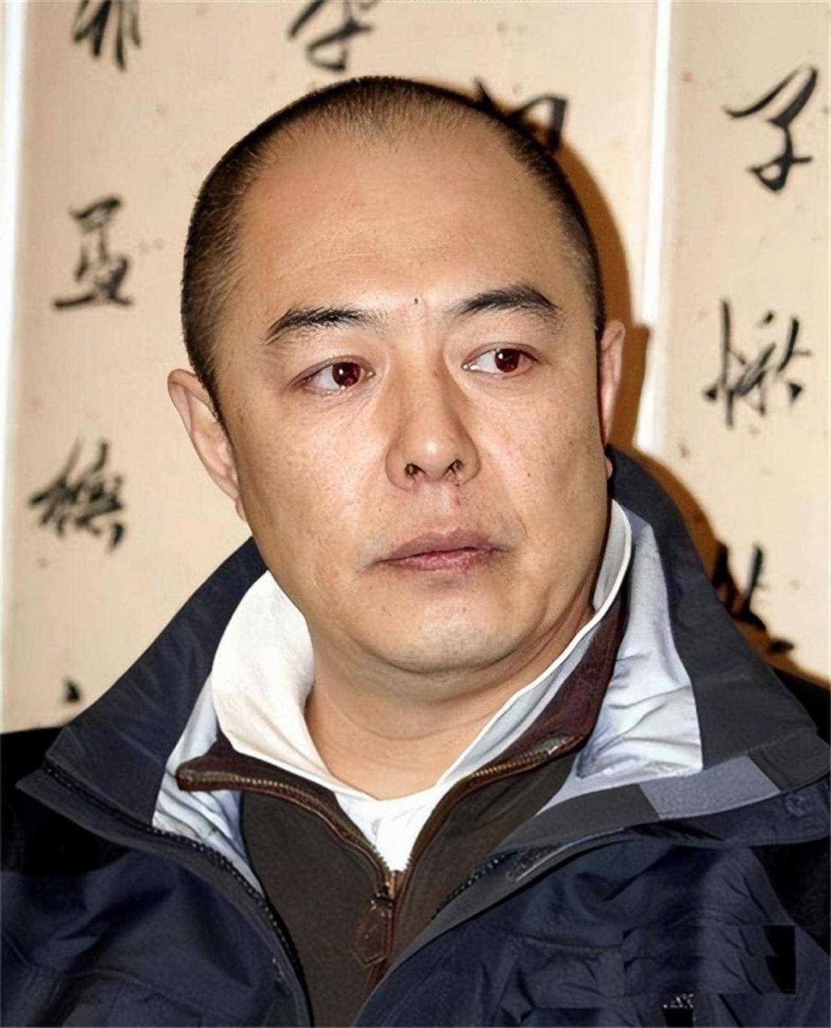 "风流成性"的张铁林,终于为自己的"傲慢"付出了代价_表演_私生活_对方