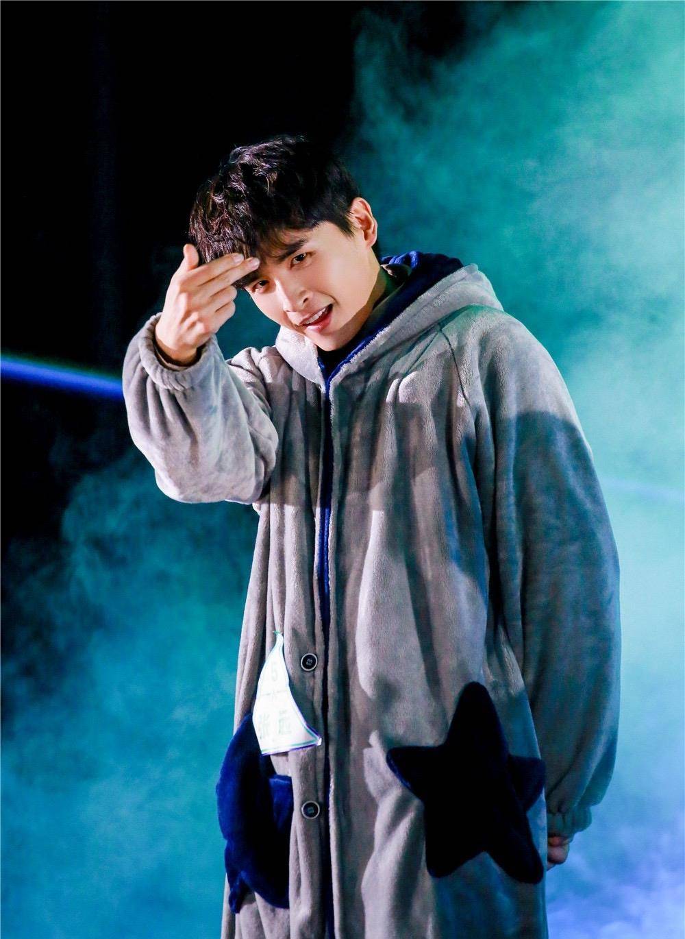 10强,有人不听话,有人毁容,有人分手,有人被雪藏_王铮亮_张远_张靓颖