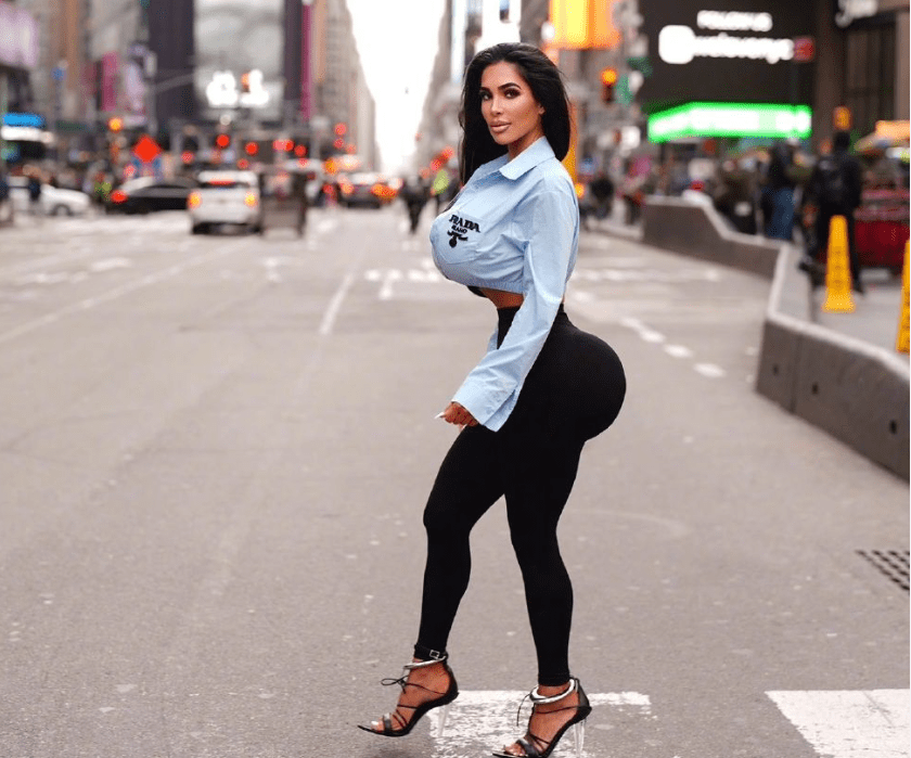 卡戴珊模仿者整容去世,年仅34岁,前凸后翘太夸张一年整12次_ashten