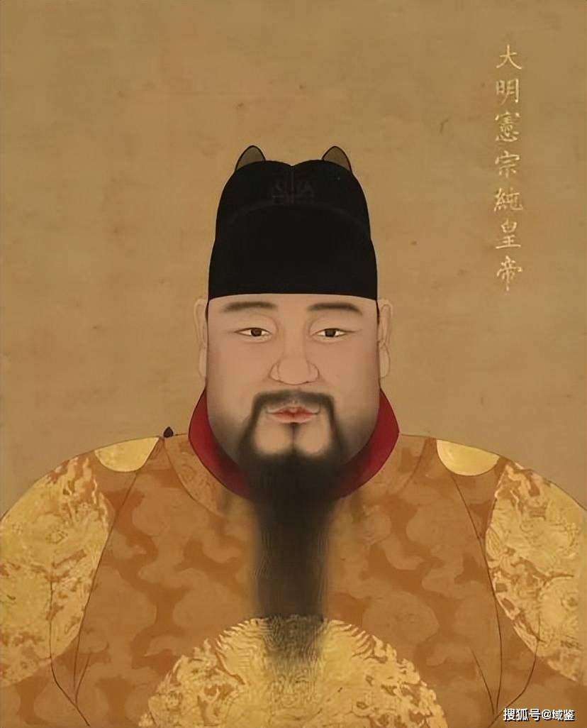 顶级官窑：大明成化，真正的价值“万金”的宝贝！_瓷器_青花五彩_色彩