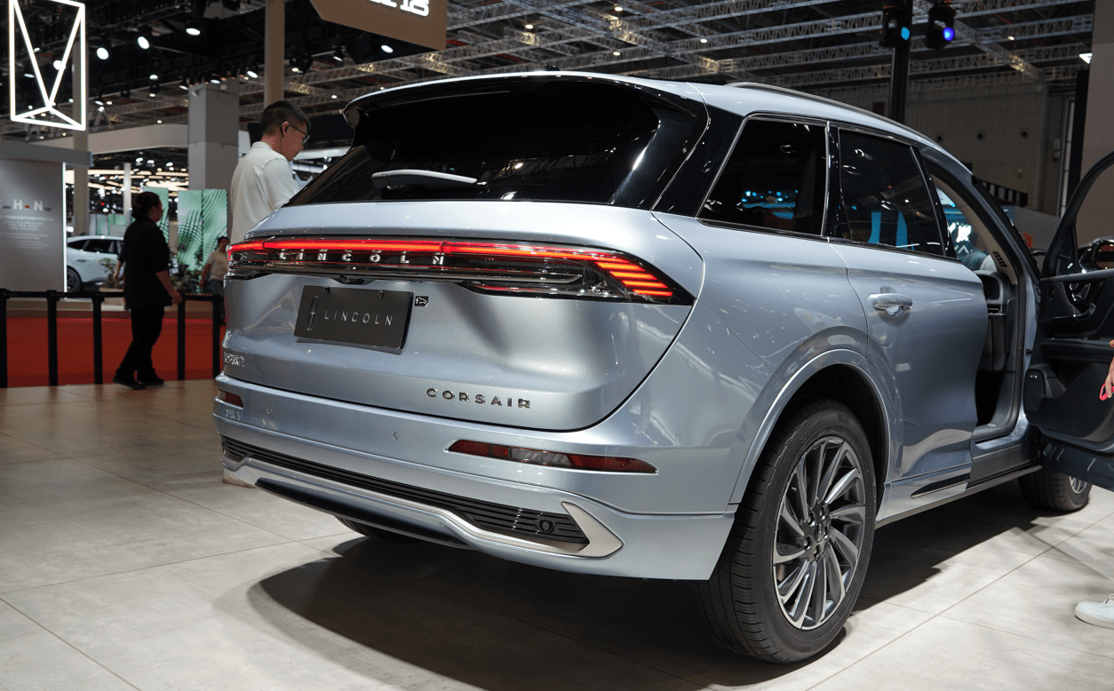 豪华suv的越级仪式感,全新林肯冒险家亮相上海车展_搜狐汽车_搜狐网