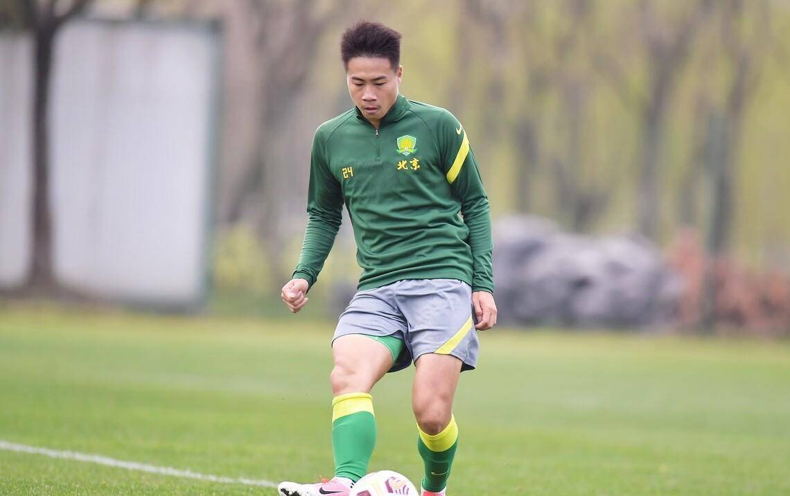 为国安成功接盘一个高薪包袱,如今他已被足协重罚_杨帆_比赛_暴力