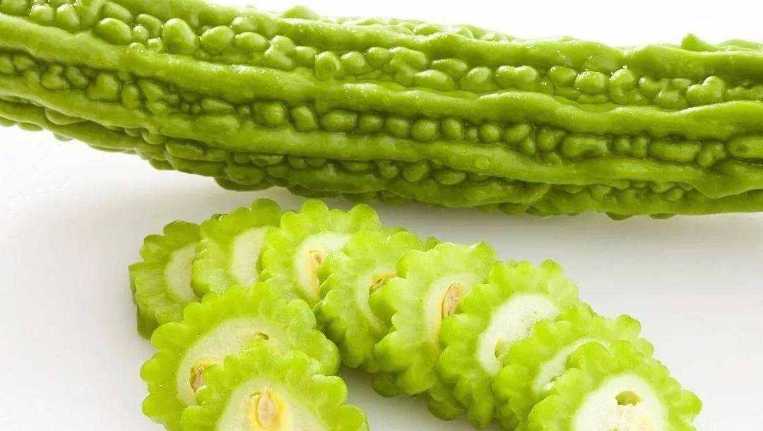 原创            苦瓜虽苦，可别小瞧它的营养价值和功效（苦瓜营养与功效）