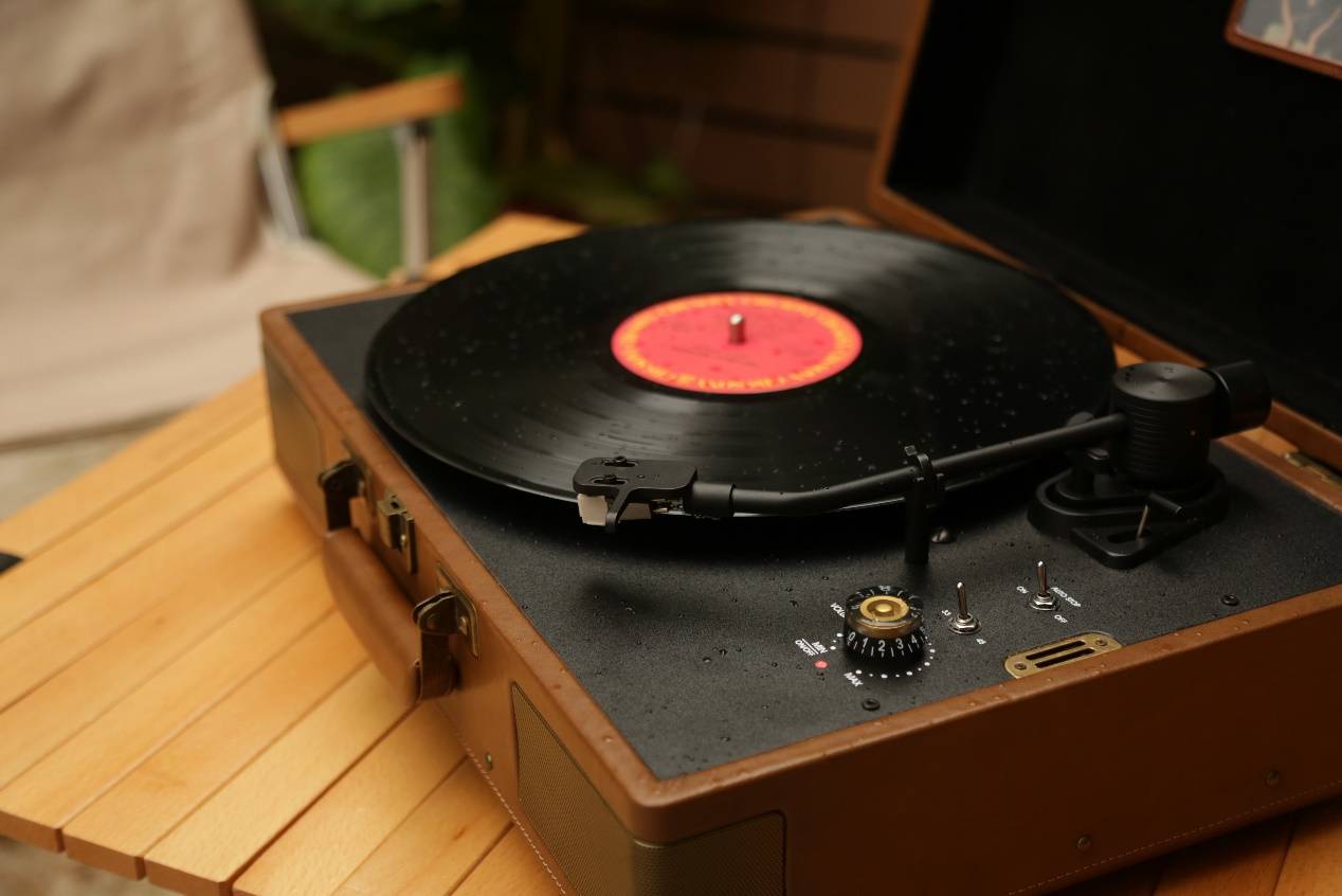 音乐杂志《断音了了》入门黑胶机推荐：巫1900_搜狐网