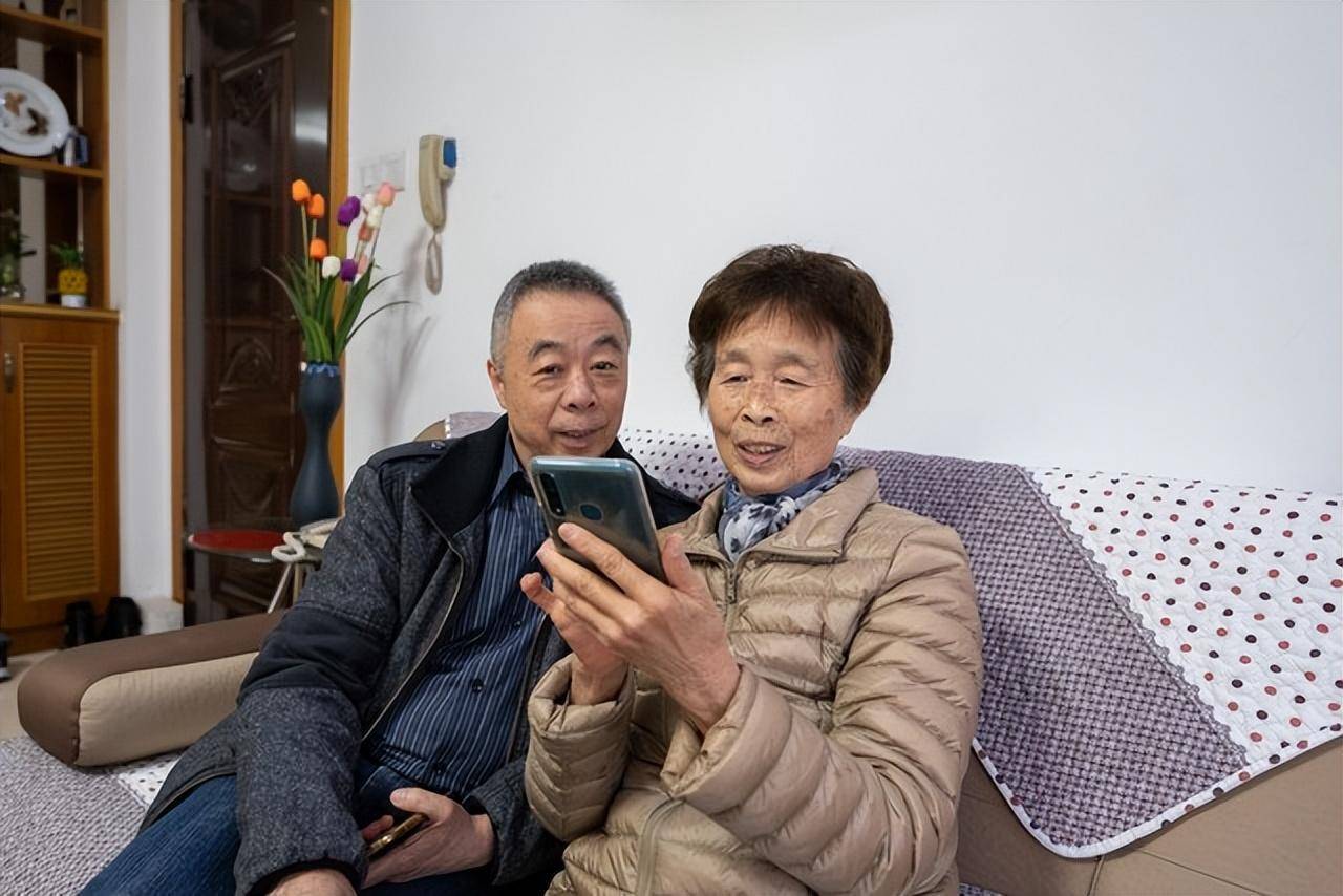 儿子去世后,亲家公陪我6年,我无以回报,亲家公:嫁我,我:好_养老_丈夫