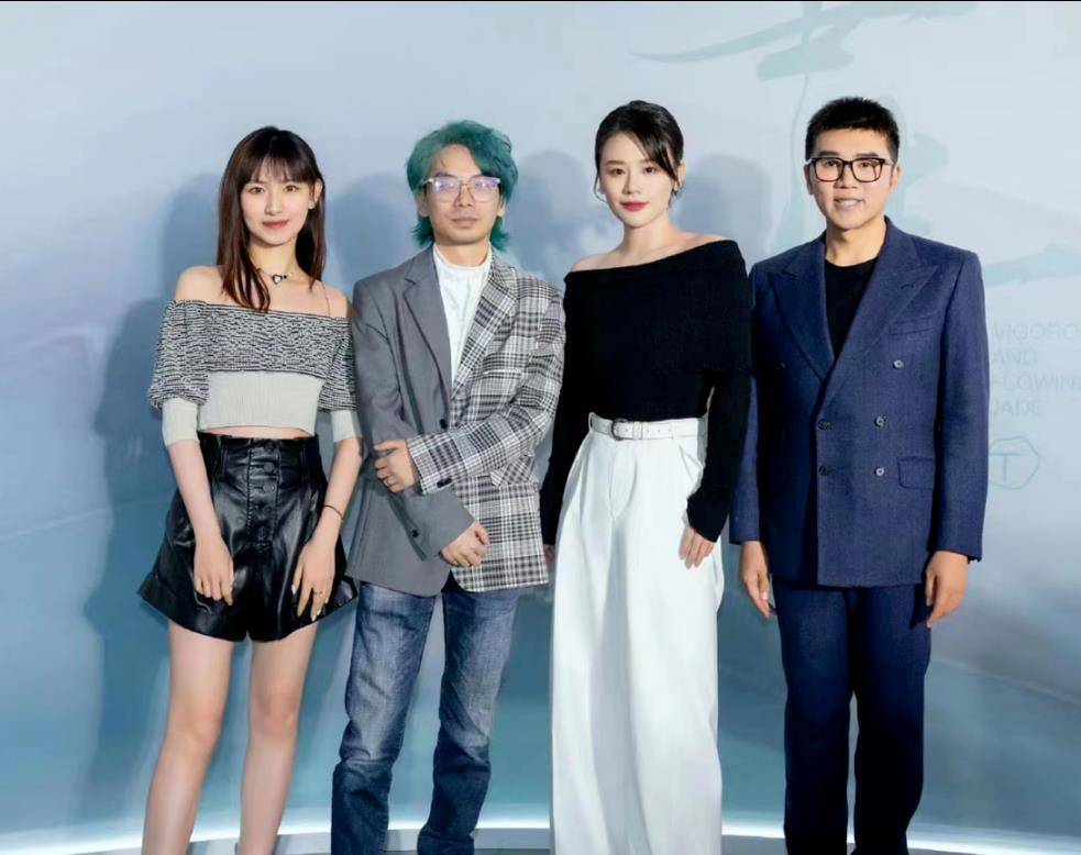 真是低估了马思纯的身高!