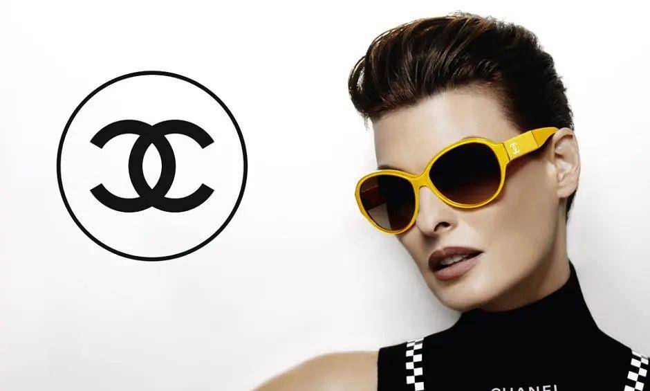 真正的世界香奈儿不是名媛贵妇,而是一个风格中性,酷酷的短发,喊着