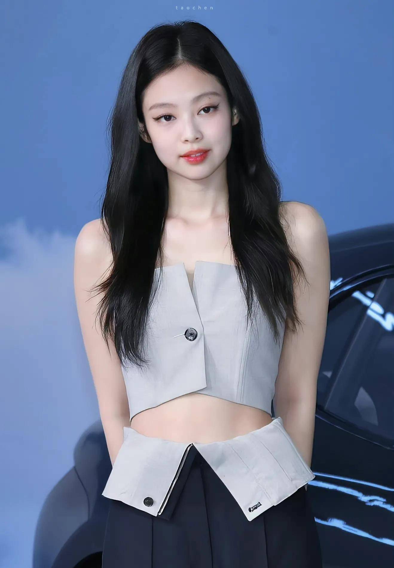 jennie金智妮一字肩抹胸性感小野猫造型_黑色_很漂亮_高跟鞋