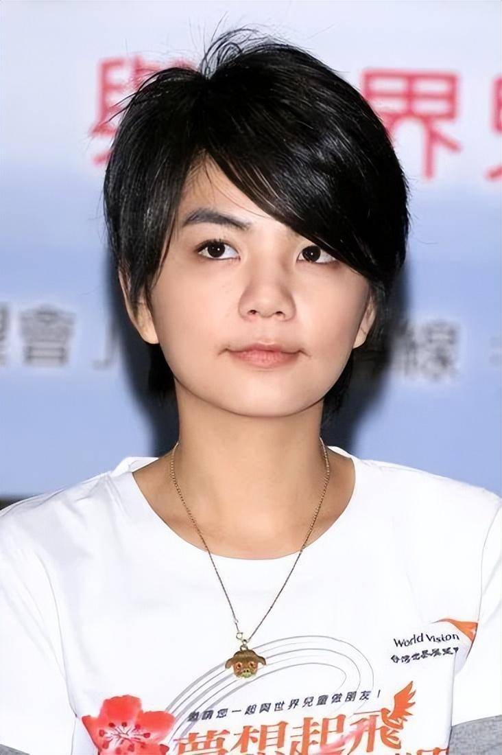 陈嘉桦_女孩_身材