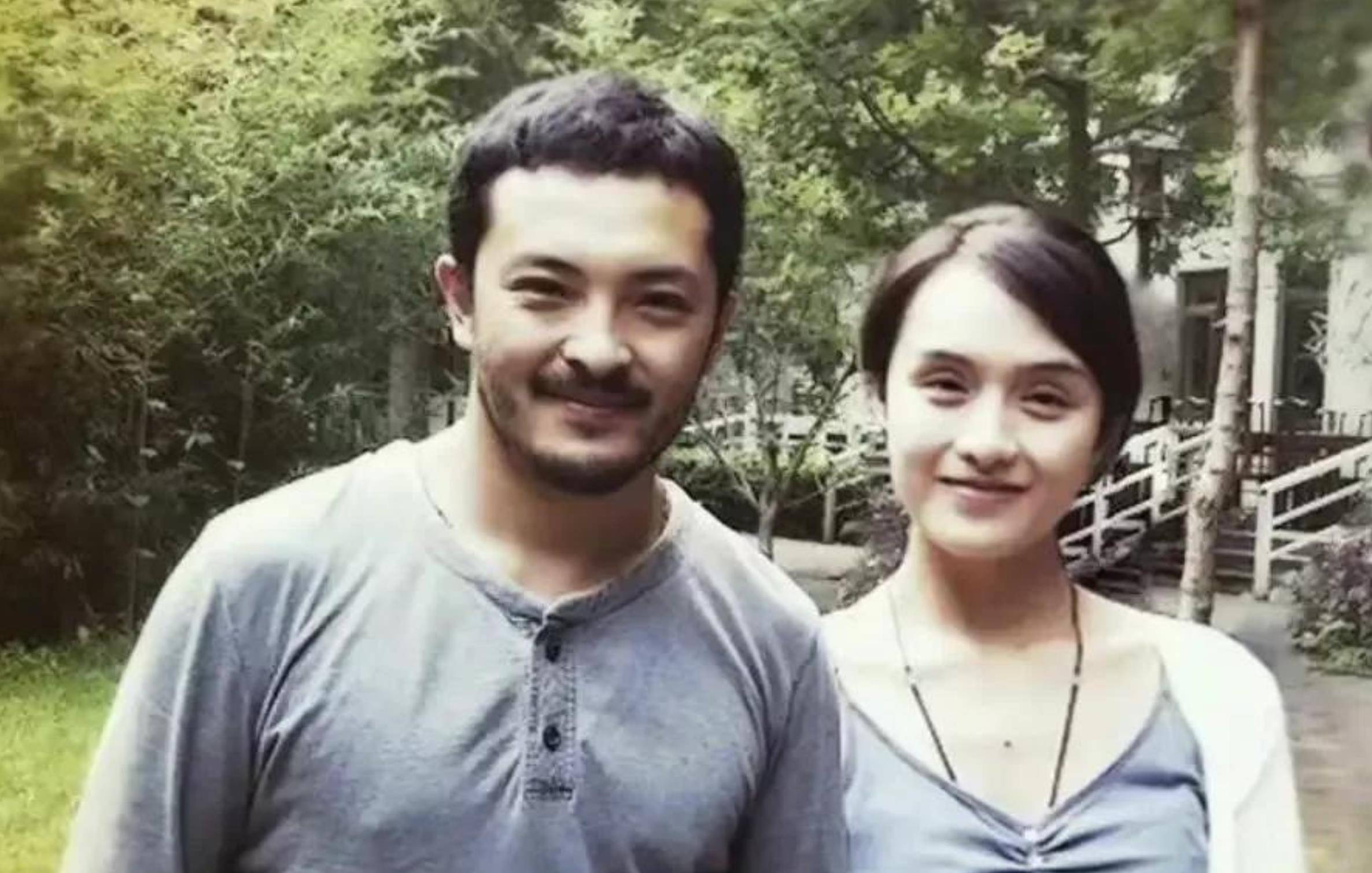 饶敏莉的家里自然看不上富大龙一穷二白穷小子,不同意女儿和他在一起.