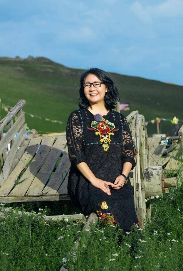 萨日娜大晒写真照!