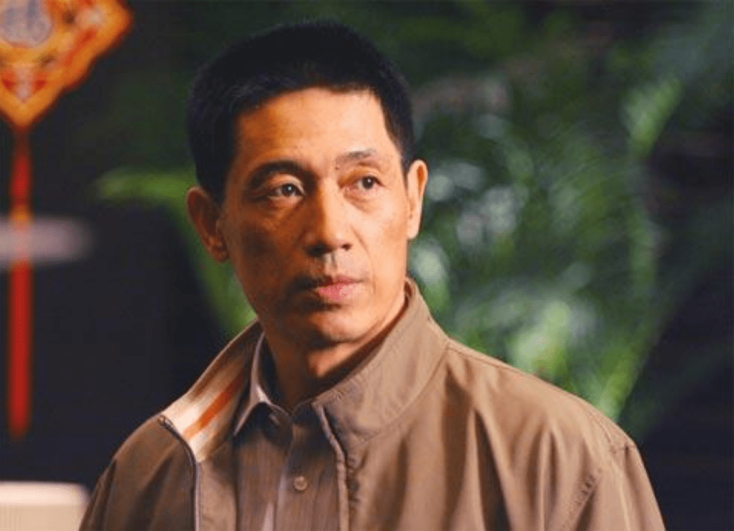 石凉和丛珊分手多年,他结婚生女对儿子有愧疚,她再嫁导演!