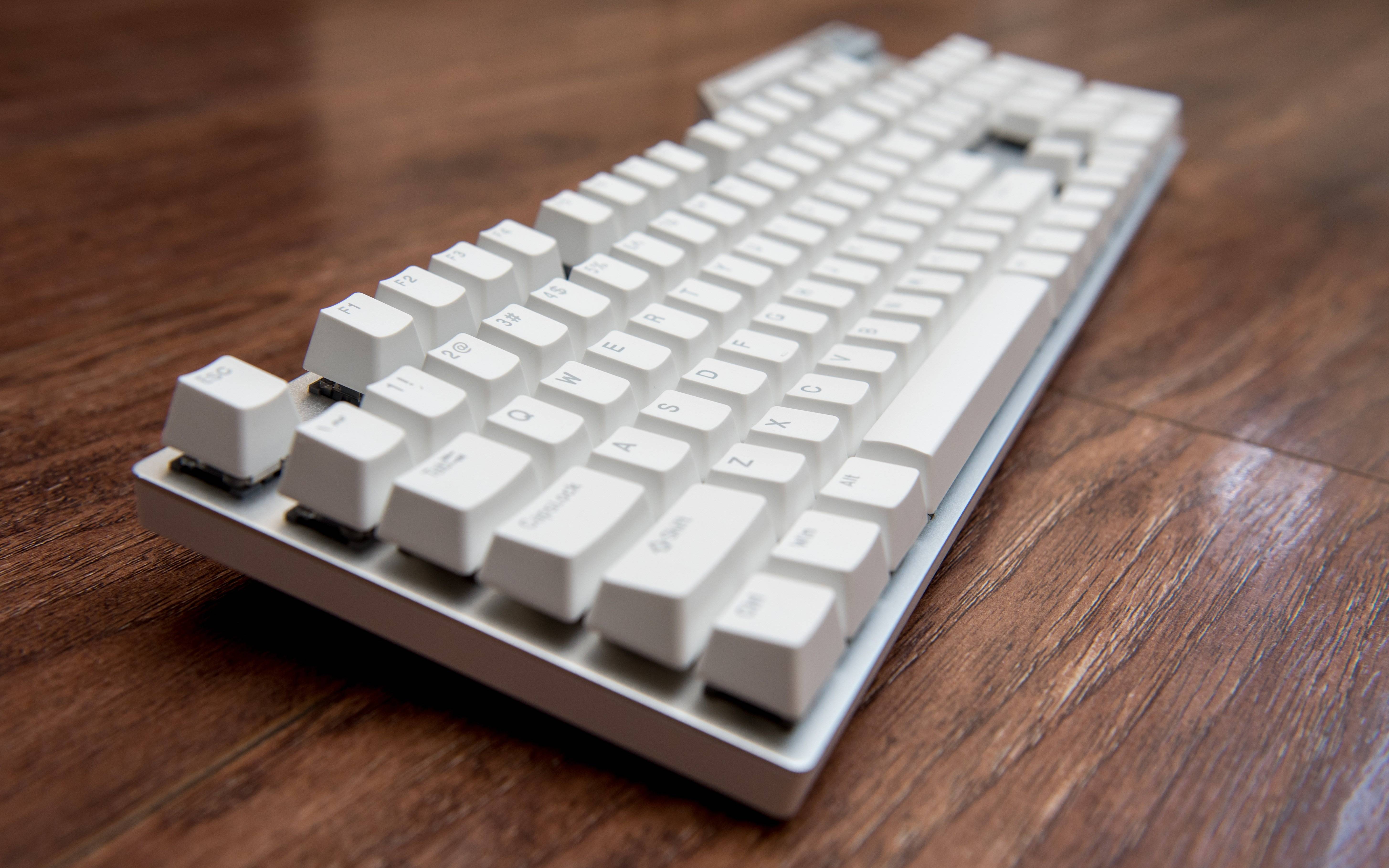 轴体随心换,尽情diy——雷柏v700diy rgb机械键盘开箱_进行_设计_手感