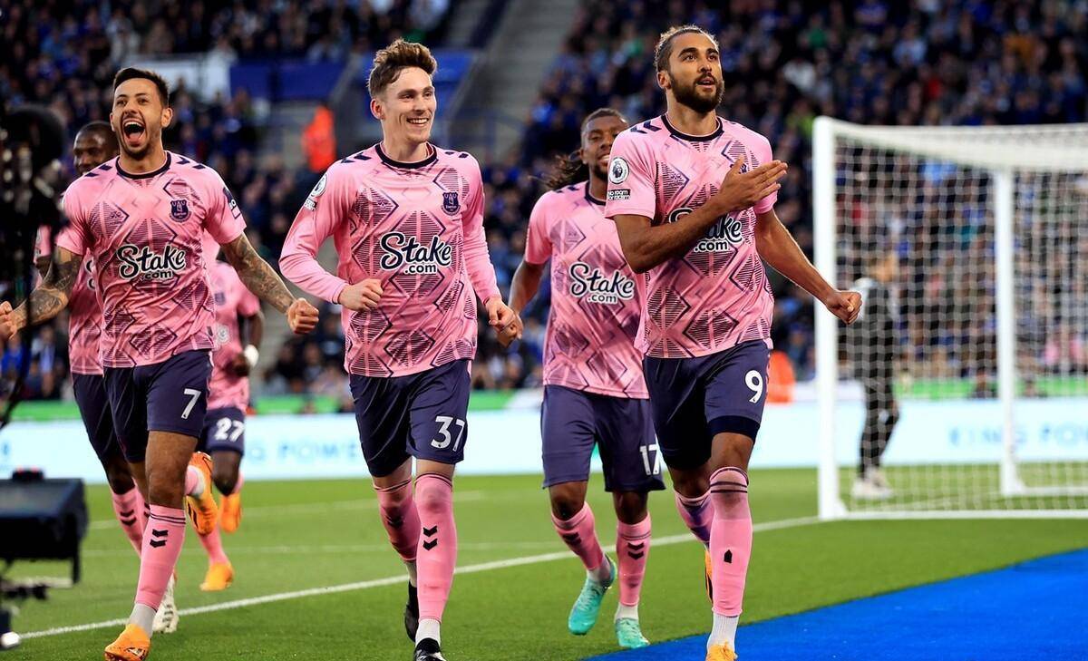 保级大战中,英超狐狸城最终比分战平埃弗顿,4队分差1分_禁区_麦迪逊