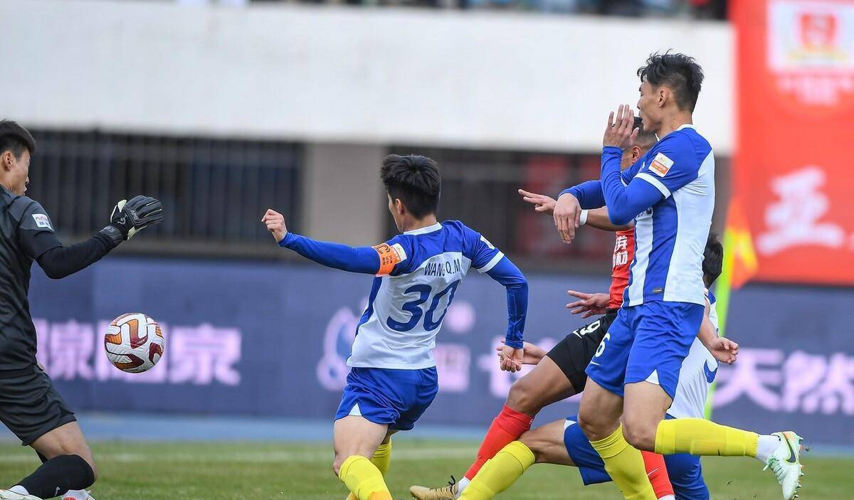 中超第四轮:上海双雄占据积分榜前两位,主场作战的球队无一获胜_比赛