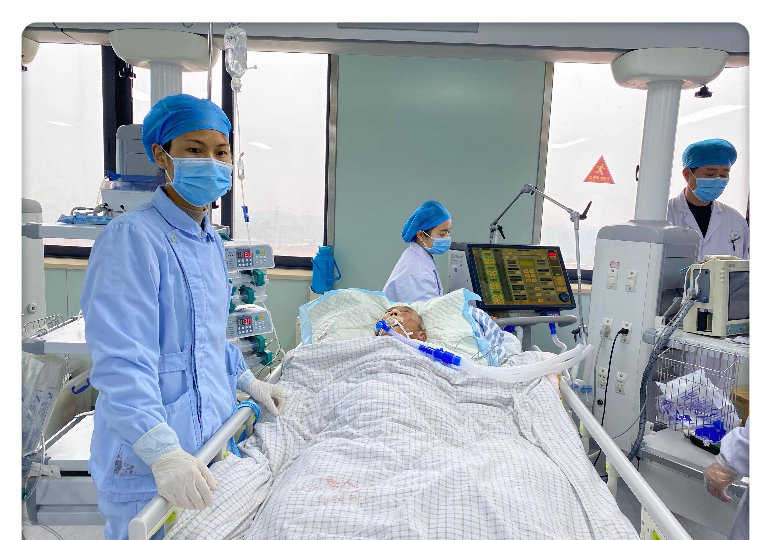 70岁父亲,口腔泛酸味,检查得知喷门癌,实时记录父亲抗癌日记_手术