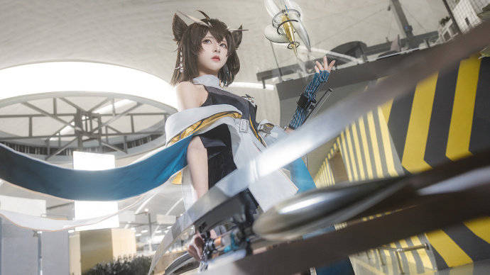 cos:明日方舟淬羽赫默cosplay正片12p-腥味猫罐_伊喵_白嫖_部落