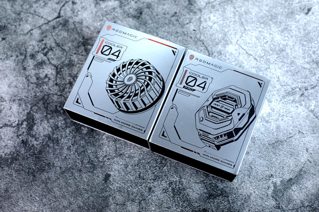 红魔散热器4Pro背夹版：夏天玩游戏手机发热掉帧？不存在！