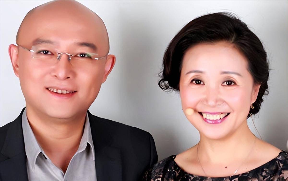 《非诚勿扰》的黄菡吗,7年后现身,容貌苍老已经认不出_节目_孟非_嘉宾