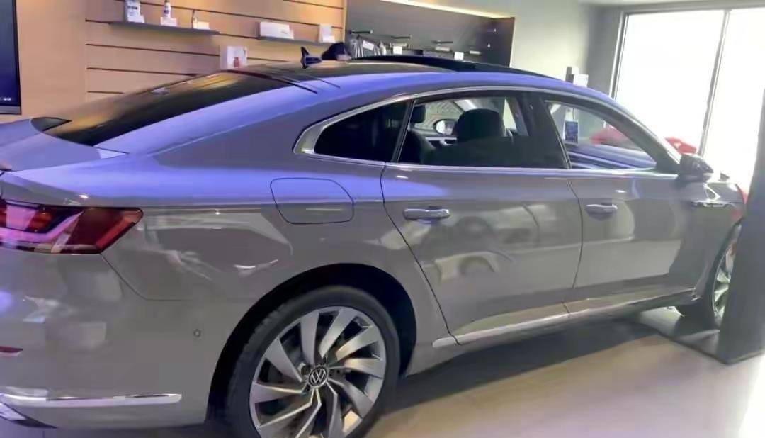 2023款大众cc!漂亮外观简洁帅气,符合年轻人审美观,你看上没?