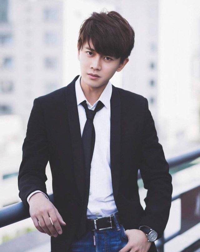没背景的非科班演员,出道即演男主,如今跻身一线,任嘉伦凭什么_音乐