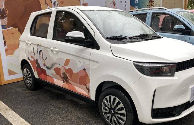 68万,5门4座大空间,标配倒车雷达,五菱宏光mini该退位了_搜狐汽车