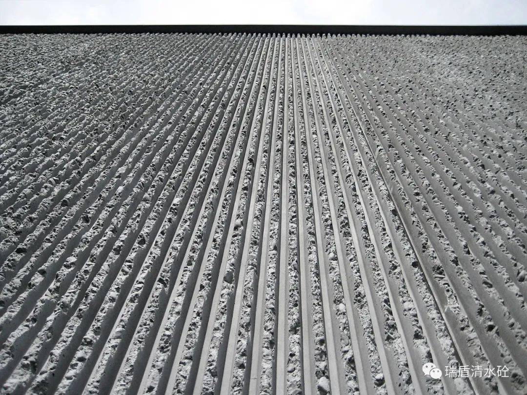 肌理及质感丰富的清水混凝土挂板_装饰_效果_表面