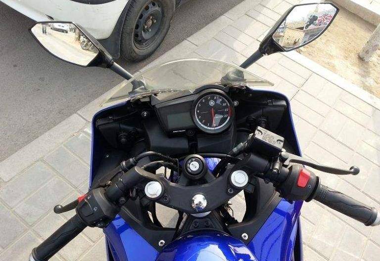 国内在售最强150仿赛,重仅130kg极速126,比阿普利亚gpr150运动.