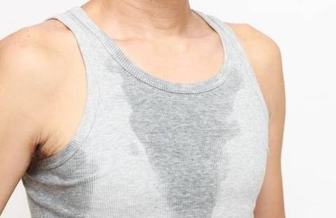 三伏天出汗是在排毒?错!可能是湿气重,教你4个方法来祛湿