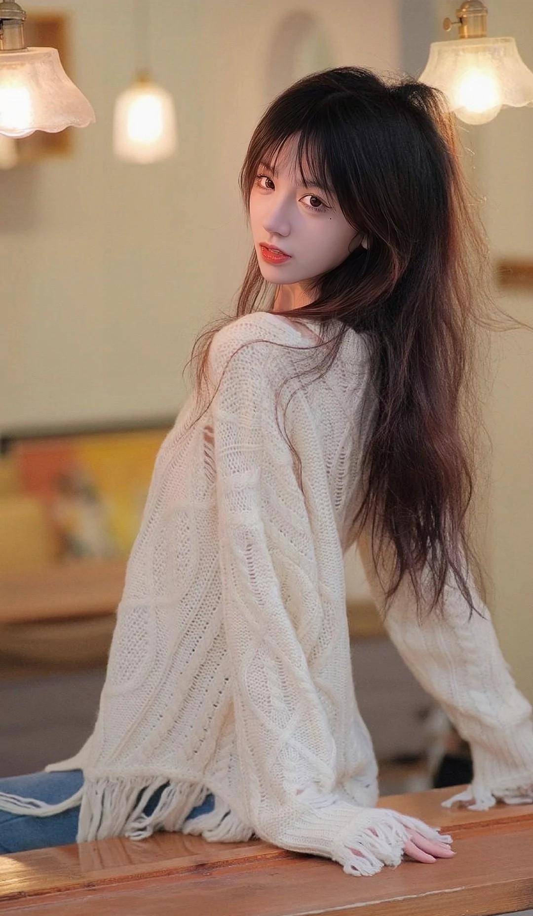 风情万种的窈窕淑女纯白蕾丝裙福利图片_生活_年轻人_现况