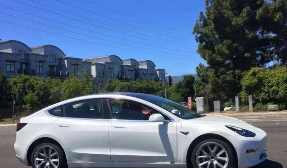特斯拉model3降价至25万,引消费者共鸣,网友8万也不买_搜狐汽车_搜狐
