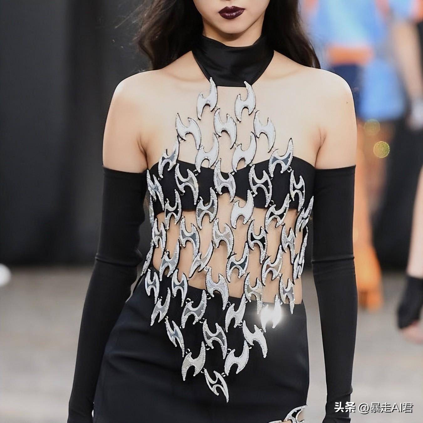 blackpink成员lisa在科切拉表演的衣服成了热门话题!_造型_时尚_服装