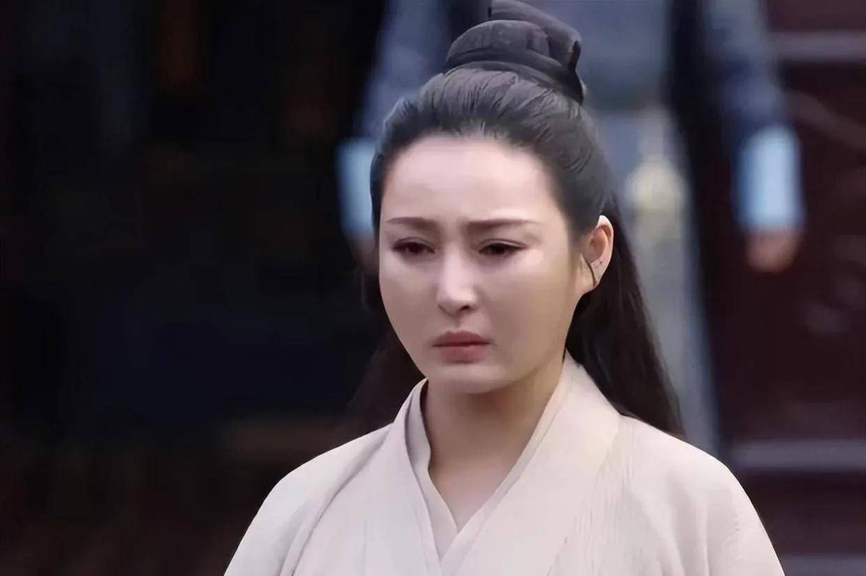 八位过气女明星:吴莫愁甘婷婷何洁孙菲菲,有人作伤有人恋爱脑