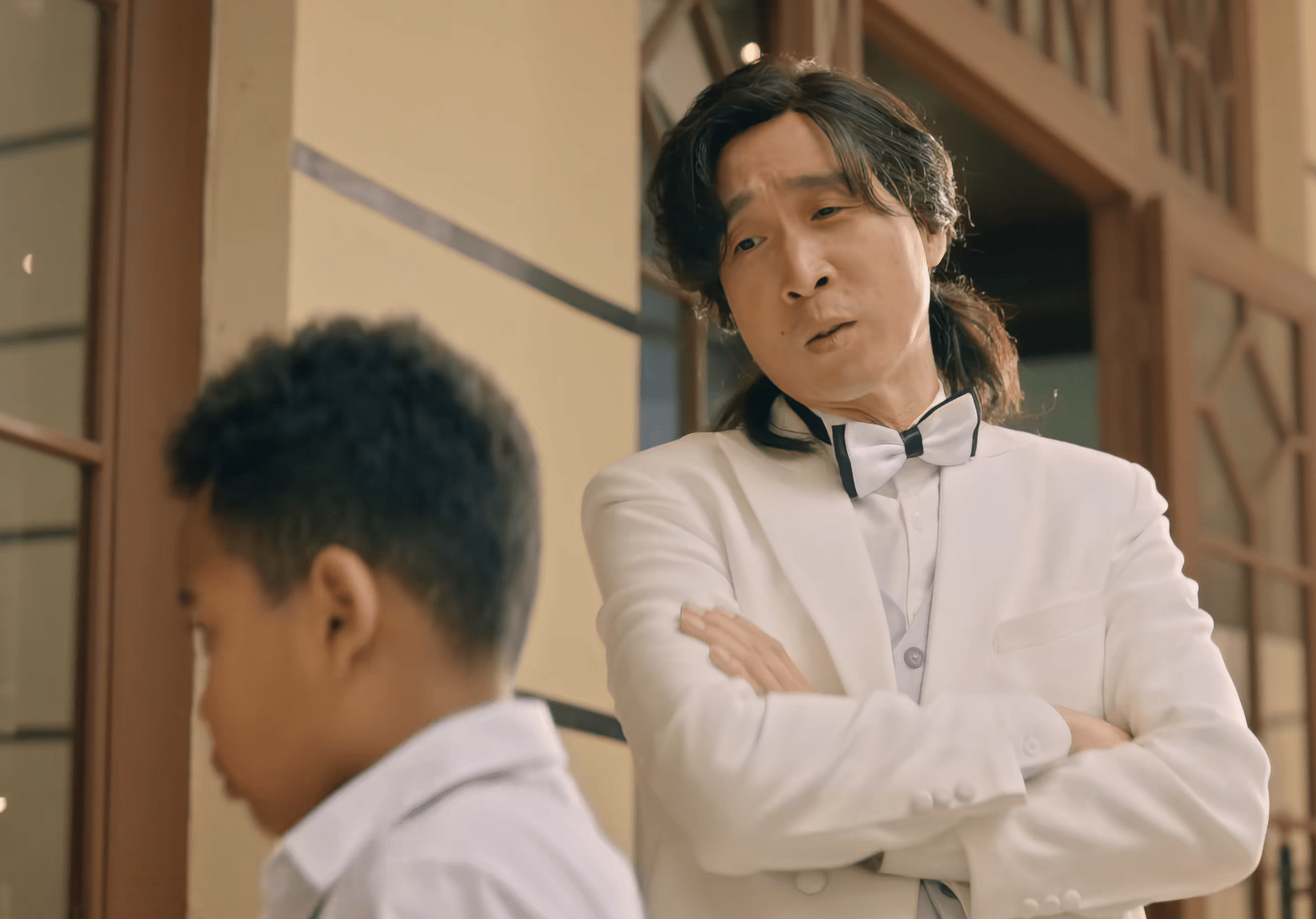 "条子"就拍了第一部导演作品《鲁班大师》,如今20年过去,韩兆也算是老