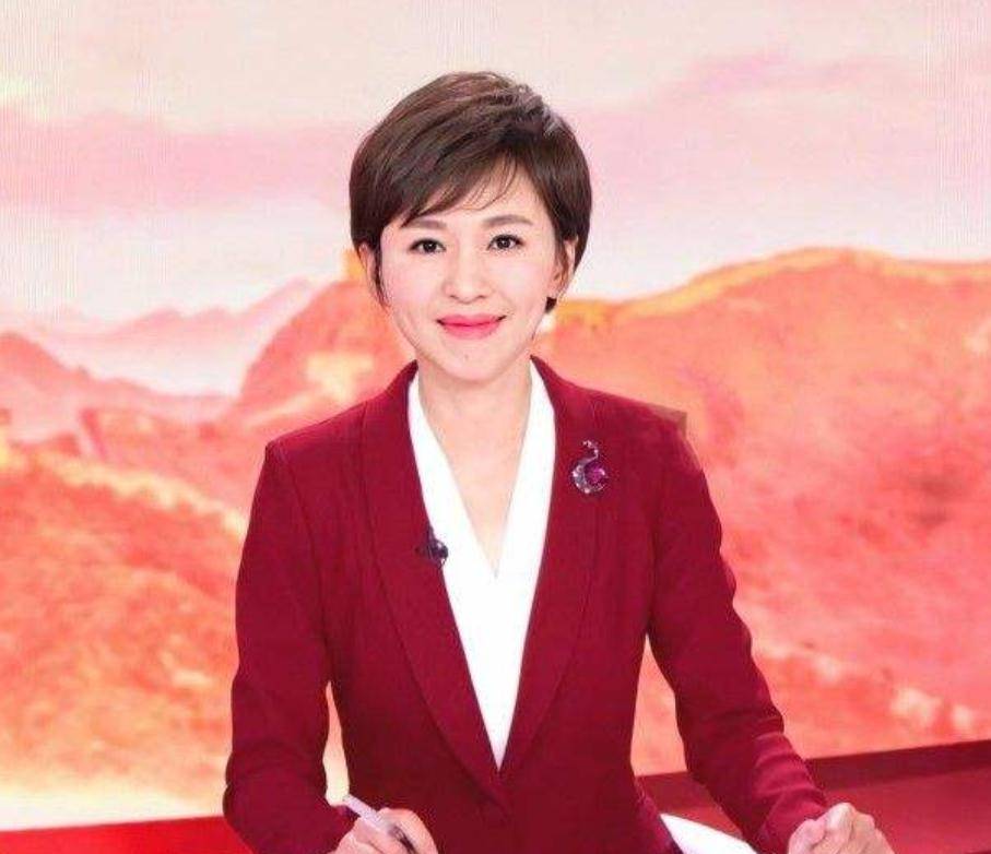 柴璐:追梦途中也有泪,努力9年成主持人,44岁未婚成了父母心病_时候