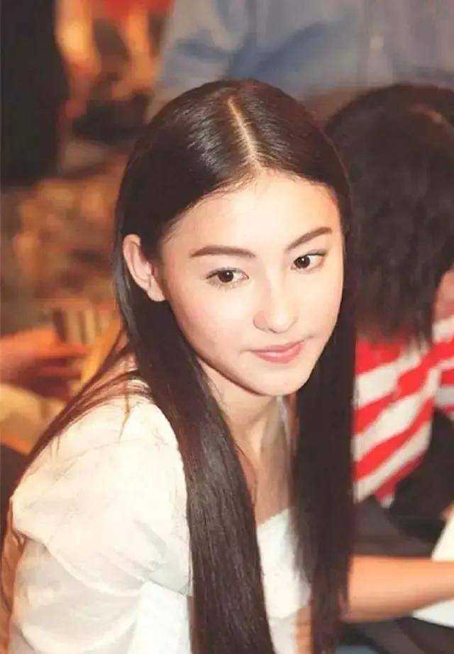 而张柏芝的妈妈也不想看到女儿整天喝醉,至少不能闲着,所以想让她找一