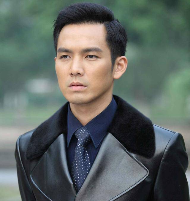 47岁钟汉良参加新综艺,脸部又肿又僵不自然,医美后遗症恐出现!