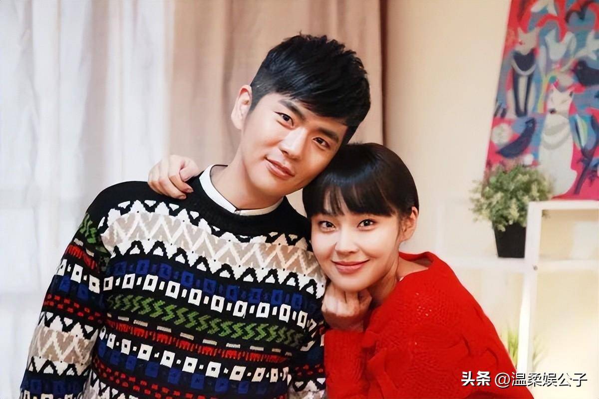 站c位的唐嫣,把旁边不忠男小哥的失意衬得淋漓尽致_中戏_孙坚_心态