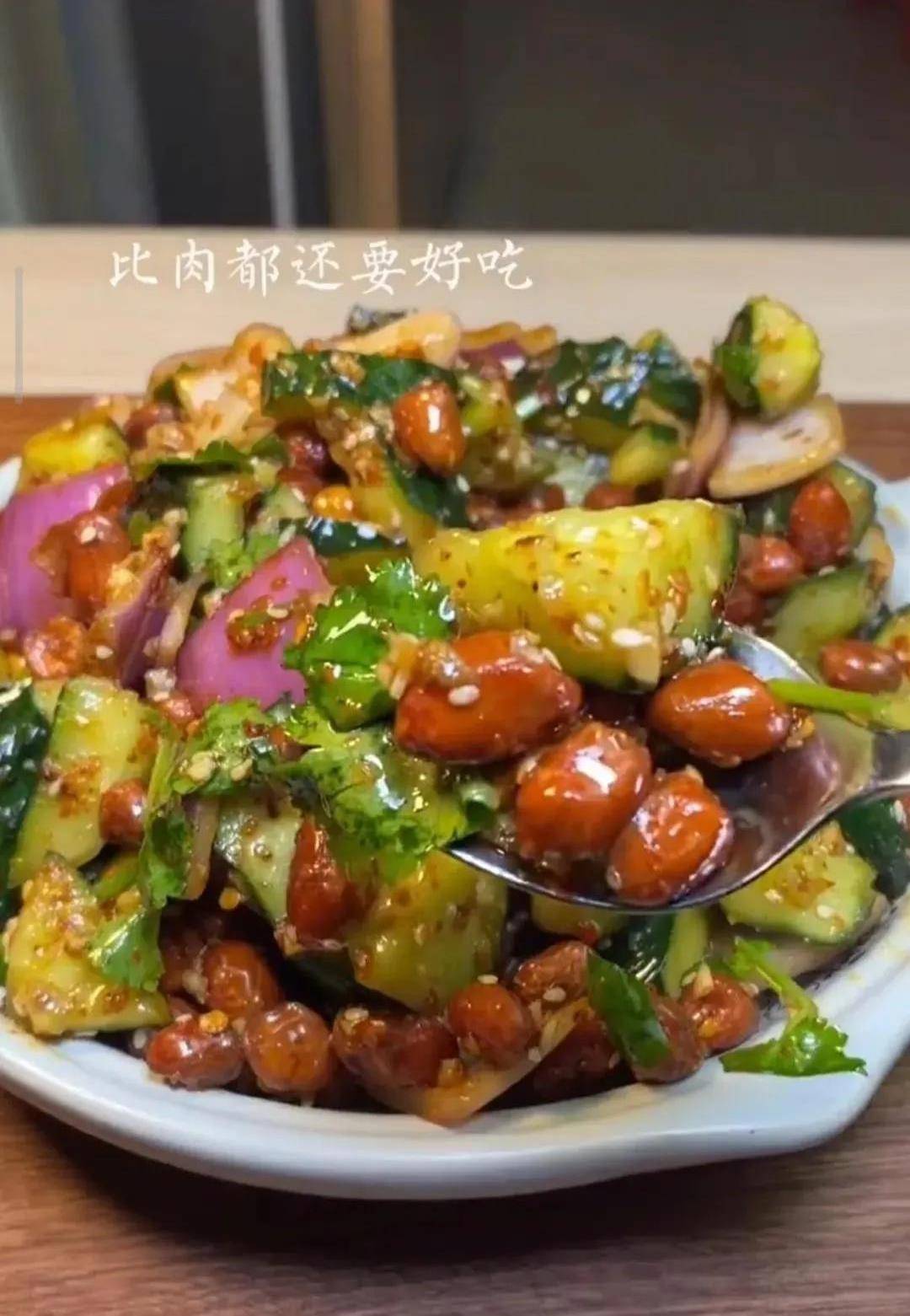 的小涼菜,下飯又下酒,來一份這樣的小菜清脆不油膩_食材_黃瓜_花生米