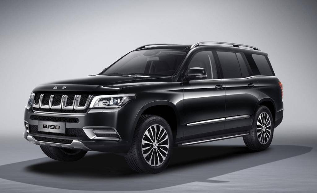 而今天要说的这款国产高端suv就是北汽bj90,光车长就接近5.